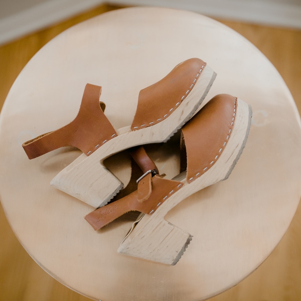 Lotta from Stockholm Highwood Tan Clog